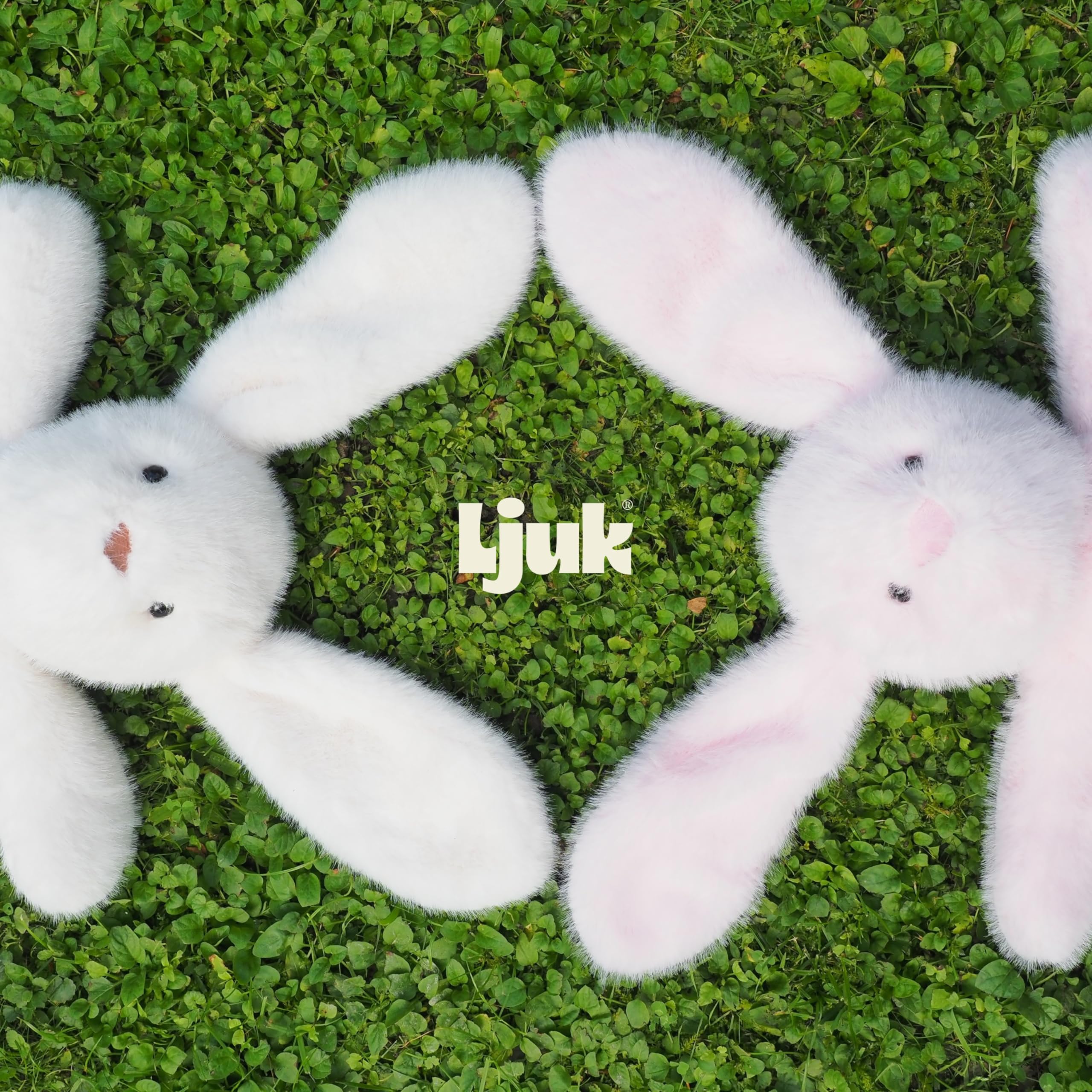 Ljuk Marvelous Fluff Marvel – Plüschhase Kuscheltier, 30 cm sitzend / 60 cm liegend, superweiches Plüsch-Stofftier, mit versteckter AirTag-Tasche, Geschenk für Kinder, Jungen & Mädchen (Pink)